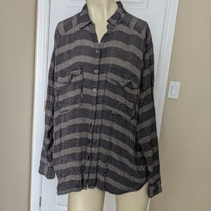 𝅺free People Plaid Striped Gray Top Shirt Button down Pockets